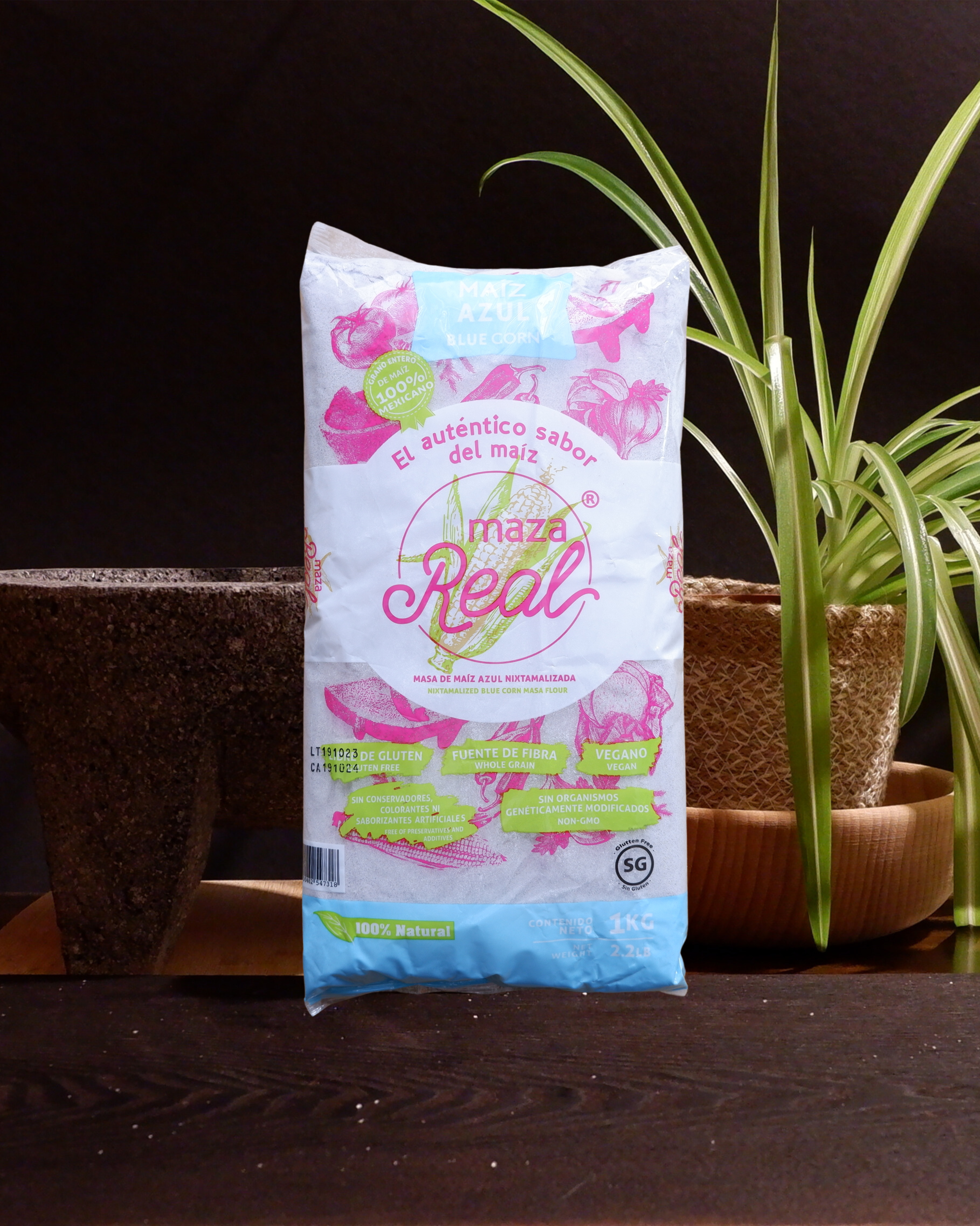 Nixtamalized blue corn flour Maza Real